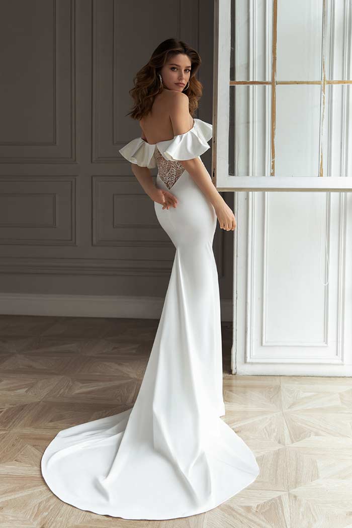 Less is More 2021 by Eva Lendel