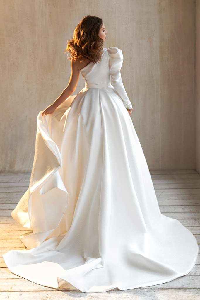 Less is More 2021 by Eva Lendel