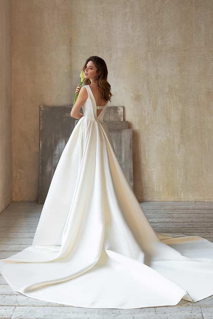 Less is More 2021 by Eva Lendel